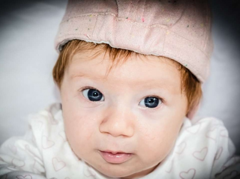 刚出生的婴儿怎么照顾新生儿不同表情是什么意思